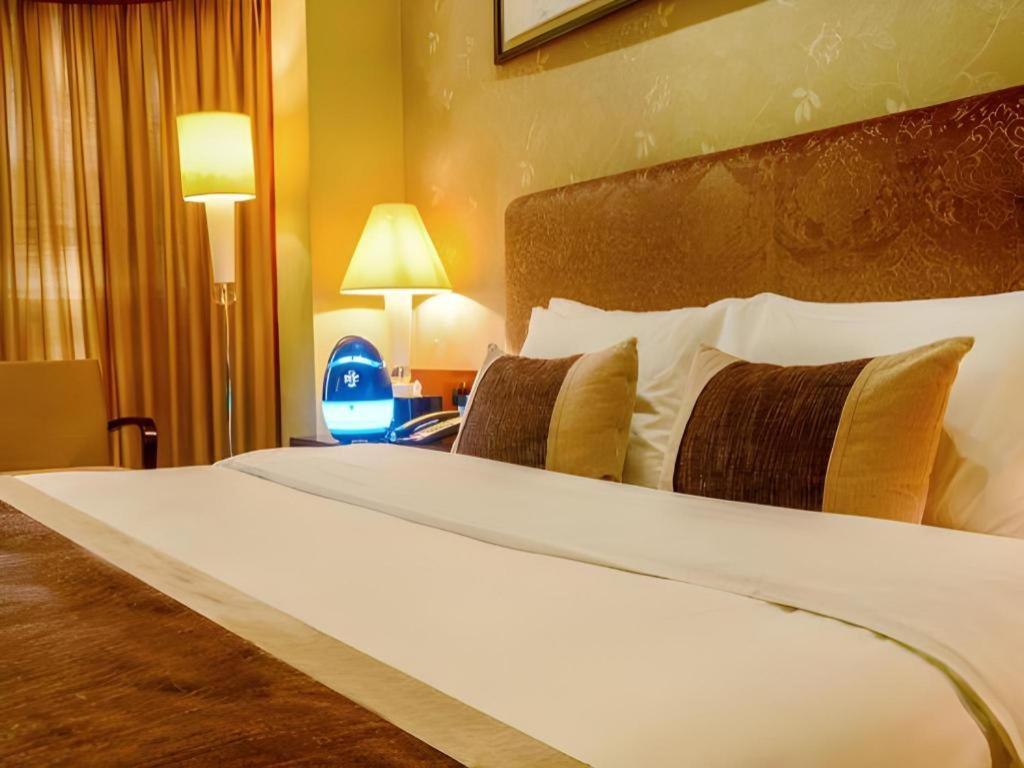 Eurasia International Hotel Dongguan  Zewnętrze zdjęcie