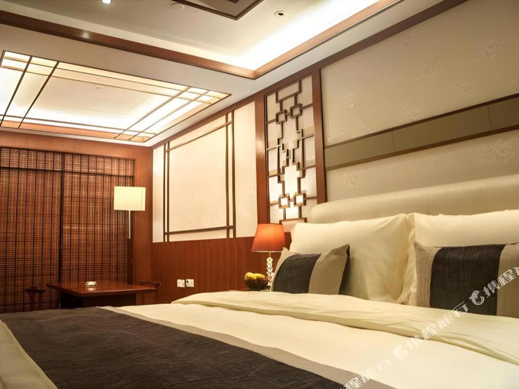 Eurasia International Hotel Dongguan  Zewnętrze zdjęcie