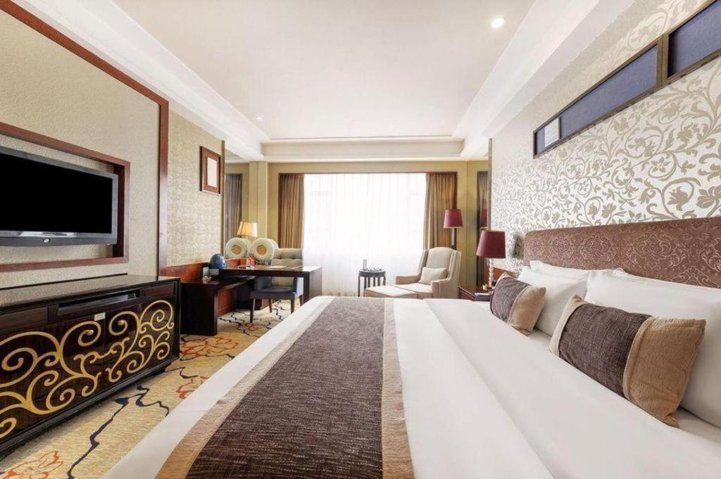Eurasia International Hotel Dongguan  Zewnętrze zdjęcie
