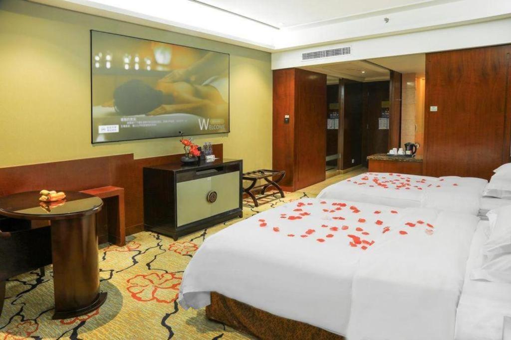 Eurasia International Hotel Dongguan  Zewnętrze zdjęcie